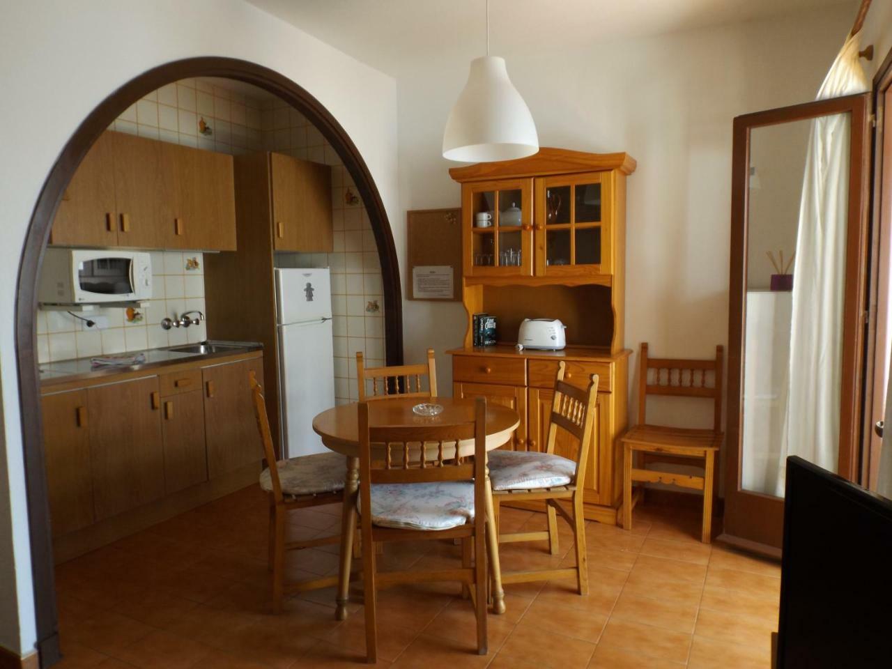Apartamentos Xoroi Cala En Porter  Exterior foto