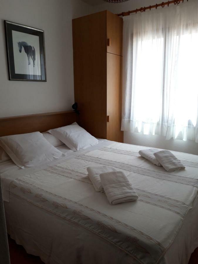 Apartamentos Xoroi Cala En Porter  Exterior foto